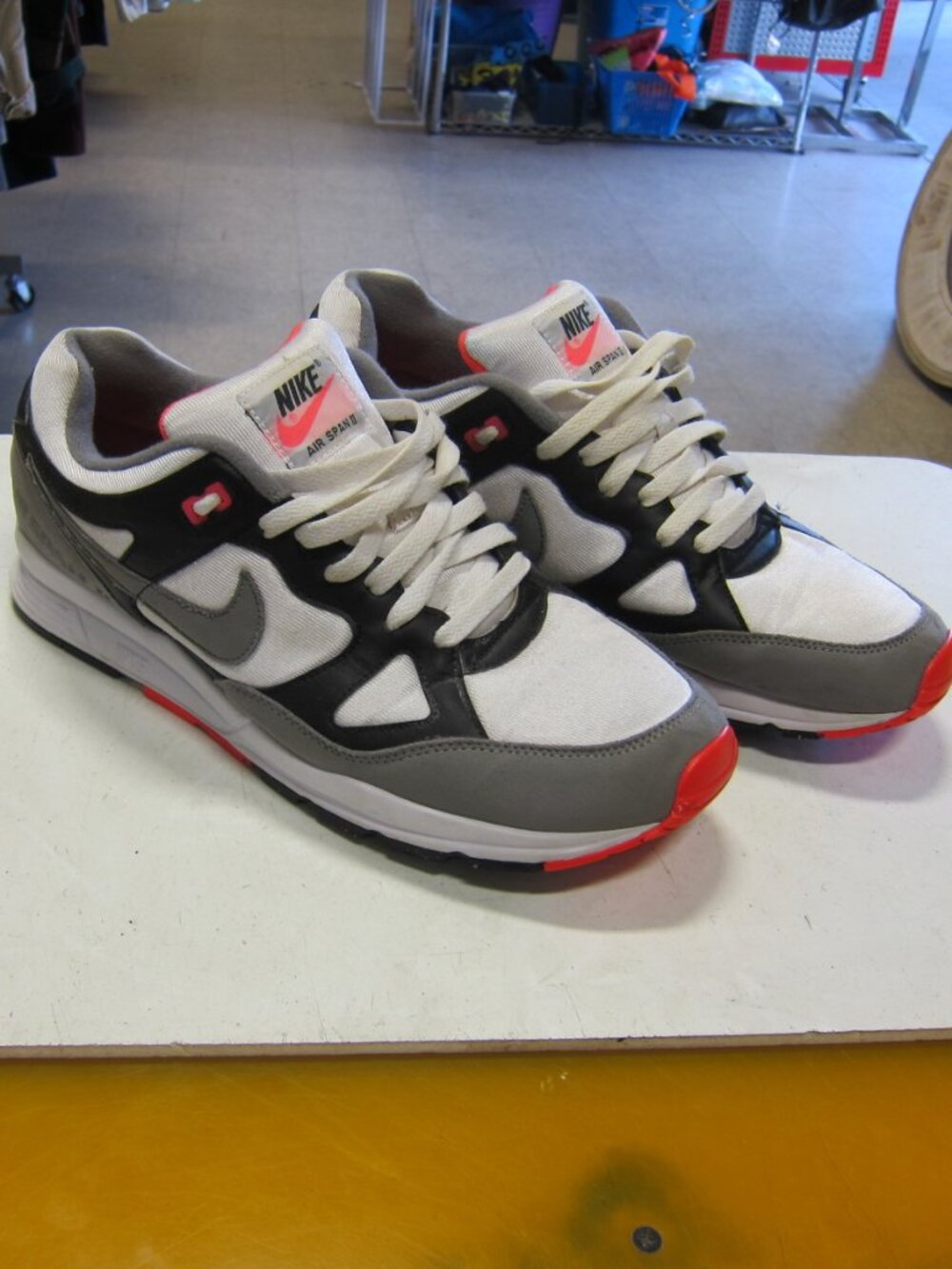 Nike Air Span 2 Men's 12 HotCoral/Wolf Grey/White/Black Shoe's AH8047-005